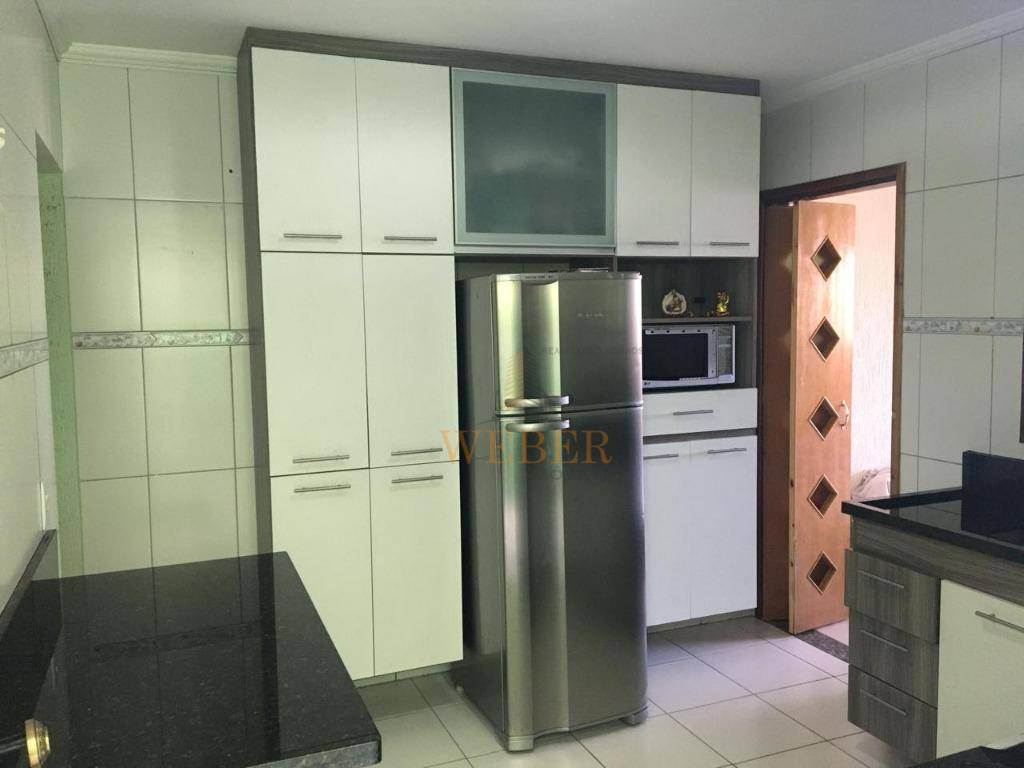 Sobrado à venda com 3 quartos, 170m² - Foto 2