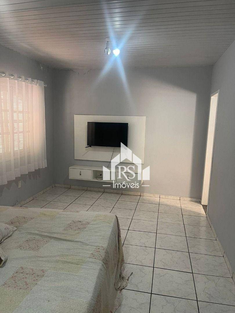 Casa à venda com 4 quartos, 200m² - Foto 15