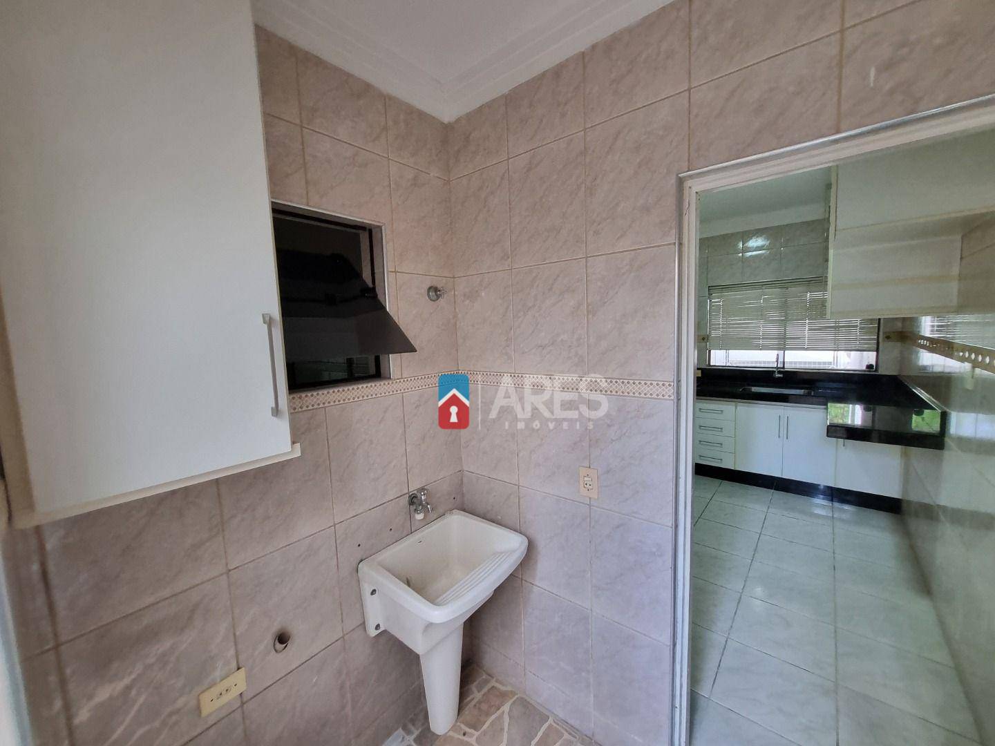 Casa à venda com 2 quartos, 108m² - Foto 14