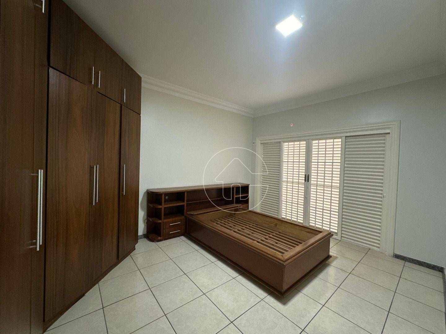 Apartamento para alugar com 3 quartos, 178m² - Foto 15