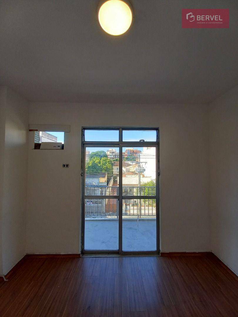 Apartamento para alugar com 2 quartos, 81m² - Foto 5