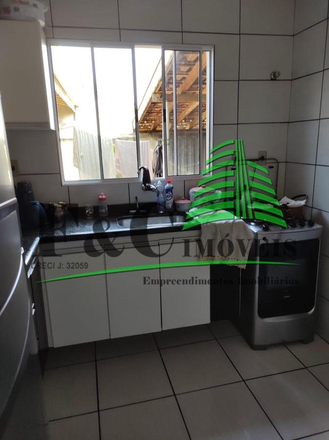 Casa à venda com 2 quartos, 200m² - Foto 15