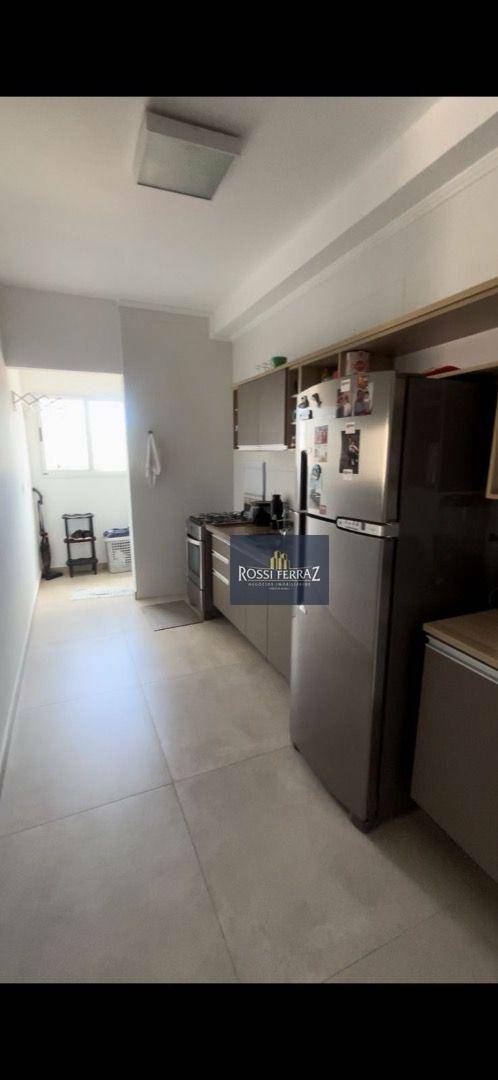 Apartamento à venda com 2 quartos, 69m² - Foto 10