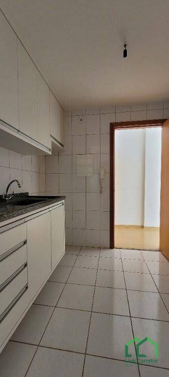 Apartamento à venda com 3 quartos, 83m² - Foto 9