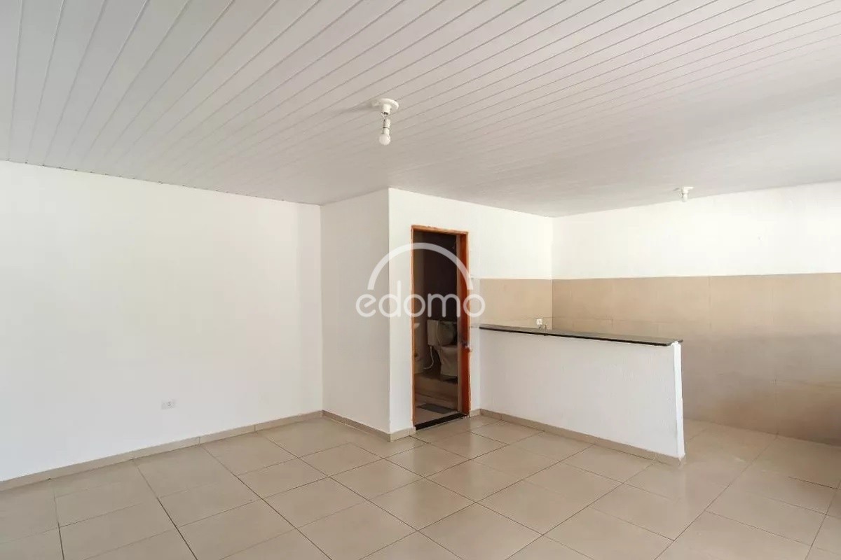Casa para alugar com 1 quarto, 32m² - Foto 2