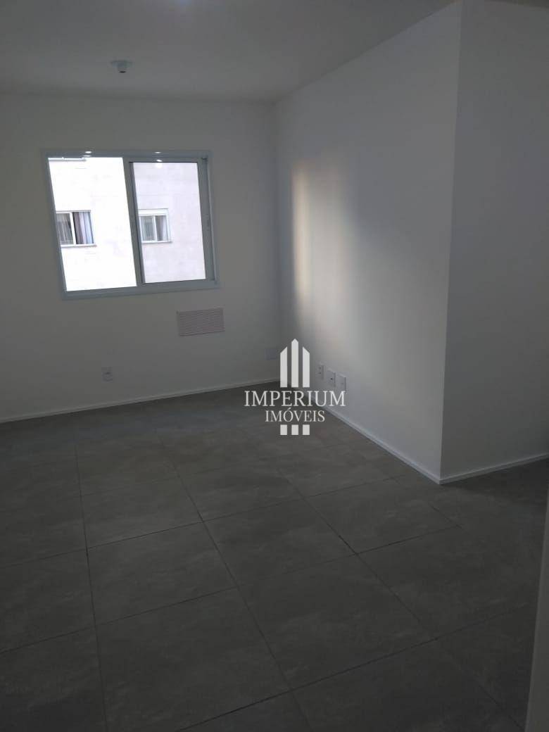 Apartamento à venda com 2 quartos, 41m² - Foto 2