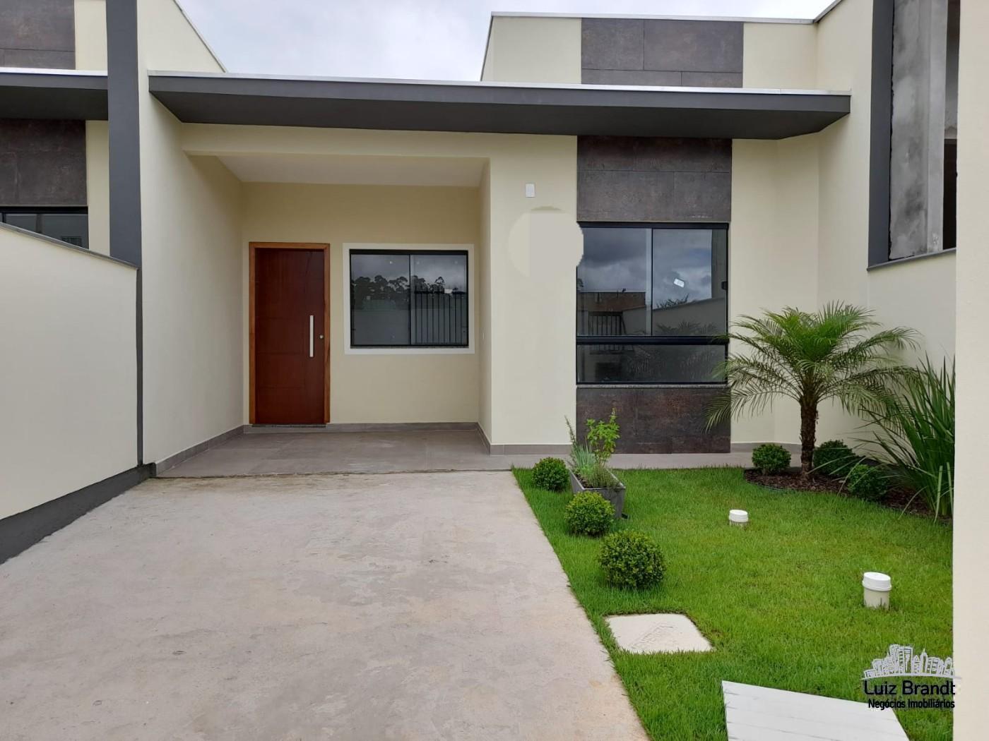 Casa à venda com 3 quartos, 82m² - Foto 1