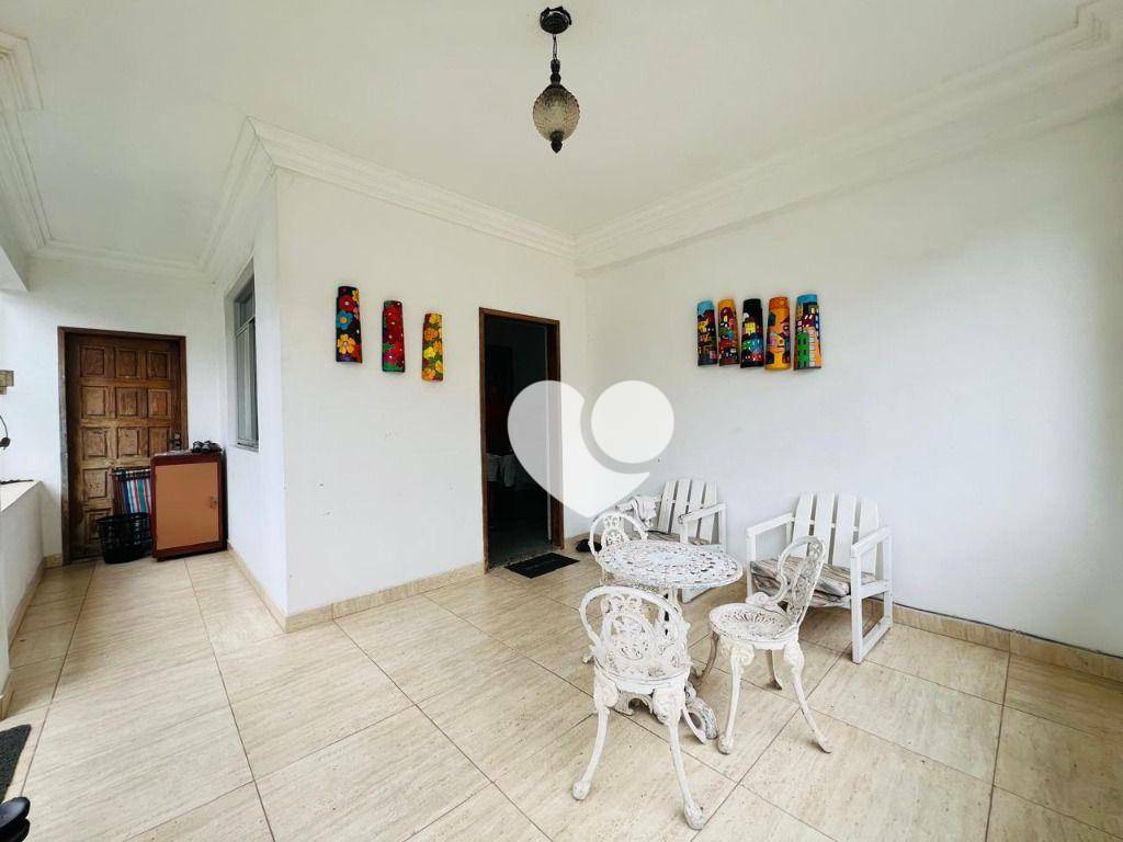 Casa à venda com 5 quartos, 387m² - Foto 6