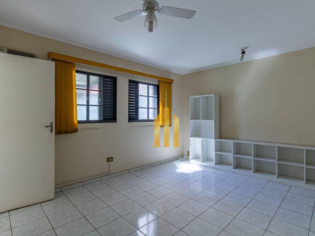 Sobrado à venda com 8 quartos, 227m² - Foto 22