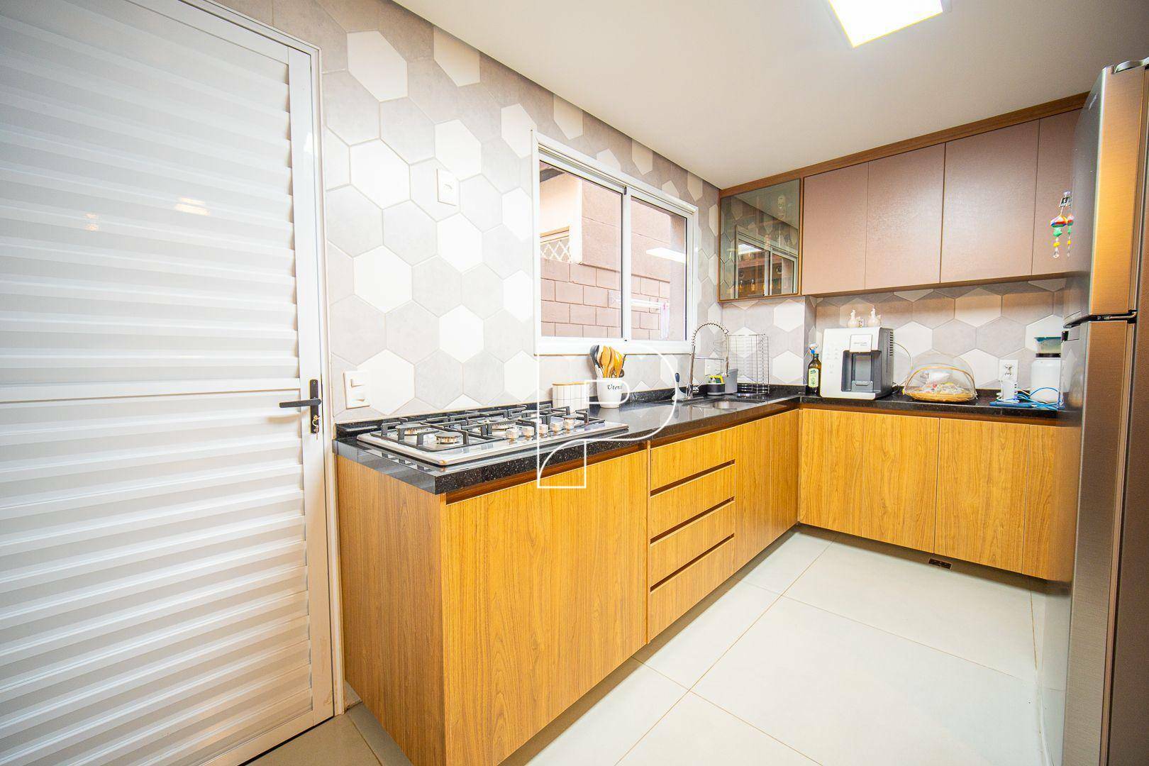 Casa de Condomínio à venda com 4 quartos, 174m² - Foto 8