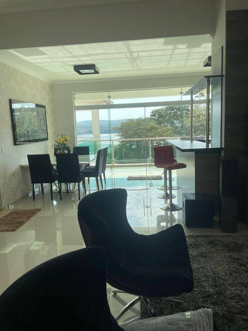 Casa à venda com 3 quartos, 1600m² - Foto 8