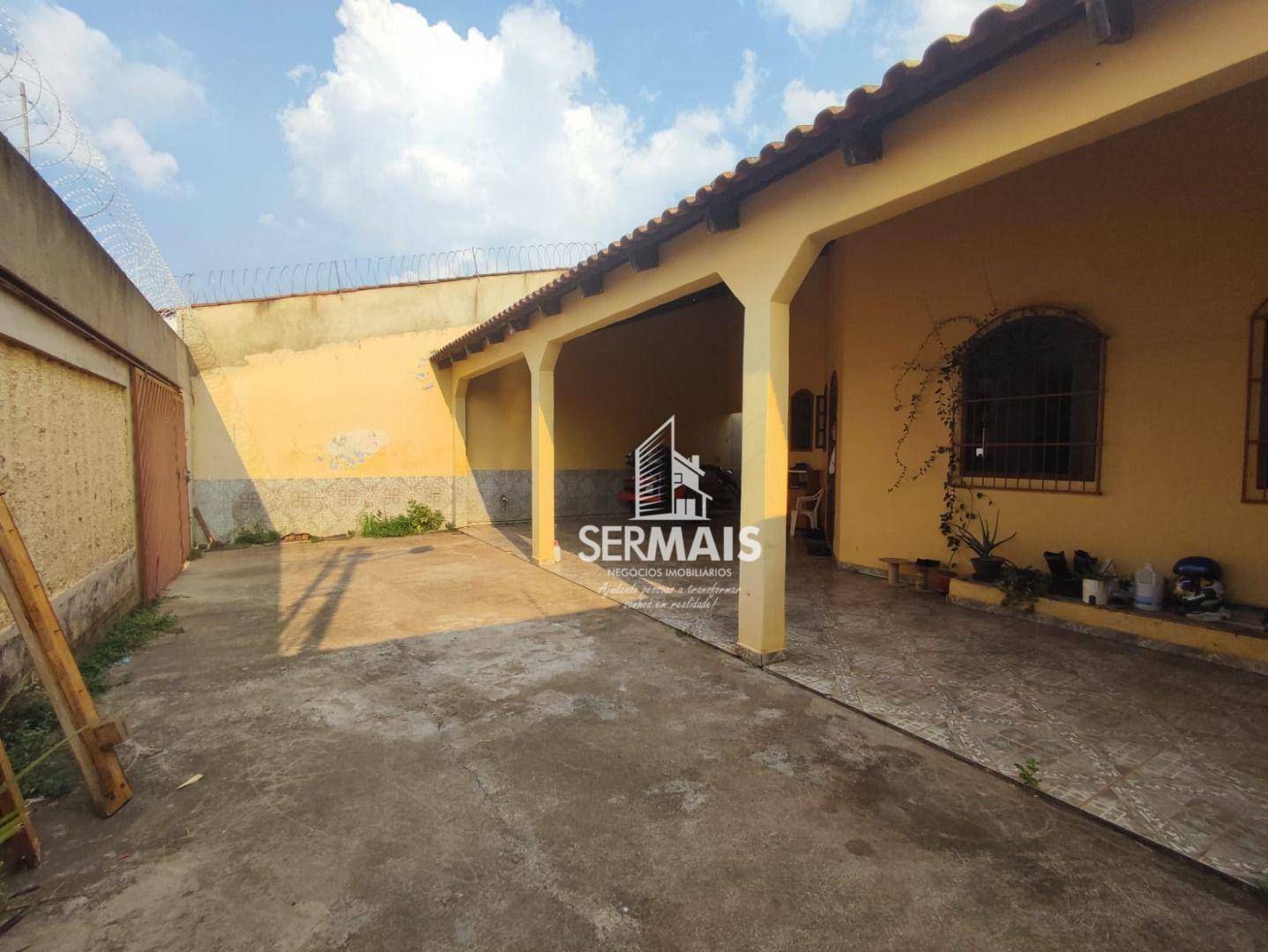 Casa à venda com 3 quartos, 203m² - Foto 2