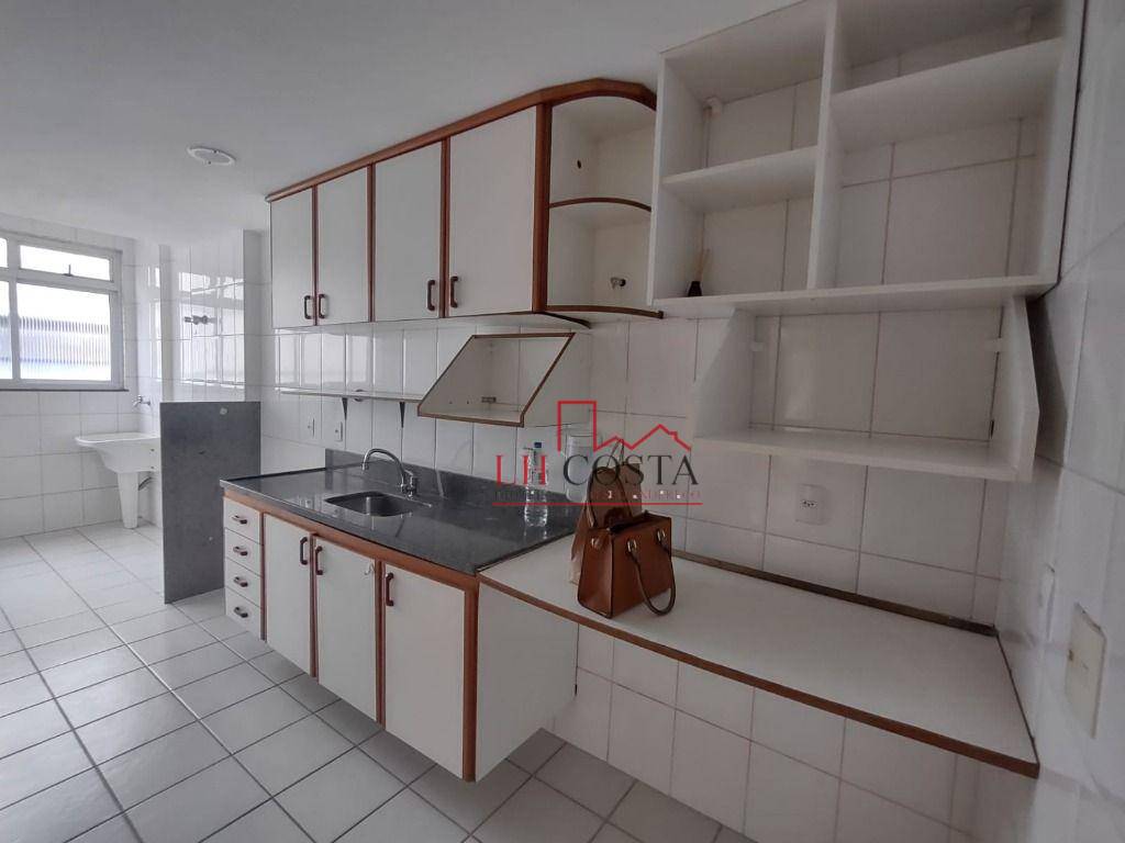 Apartamento à venda com 2 quartos, 65m² - Foto 14