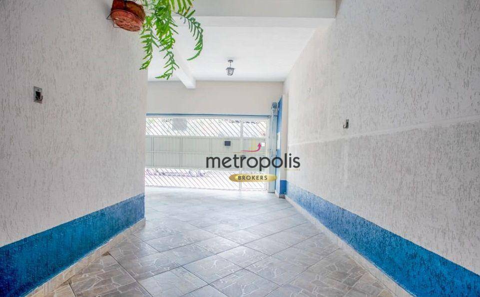 Sobrado à venda com 5 quartos, 270m² - Foto 2