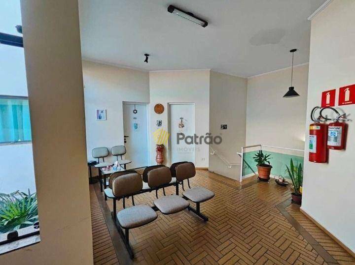 Prédio Inteiro à venda, 259m² - Foto 3