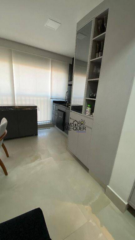 Apartamento à venda com 2 quartos, 100m² - Foto 8