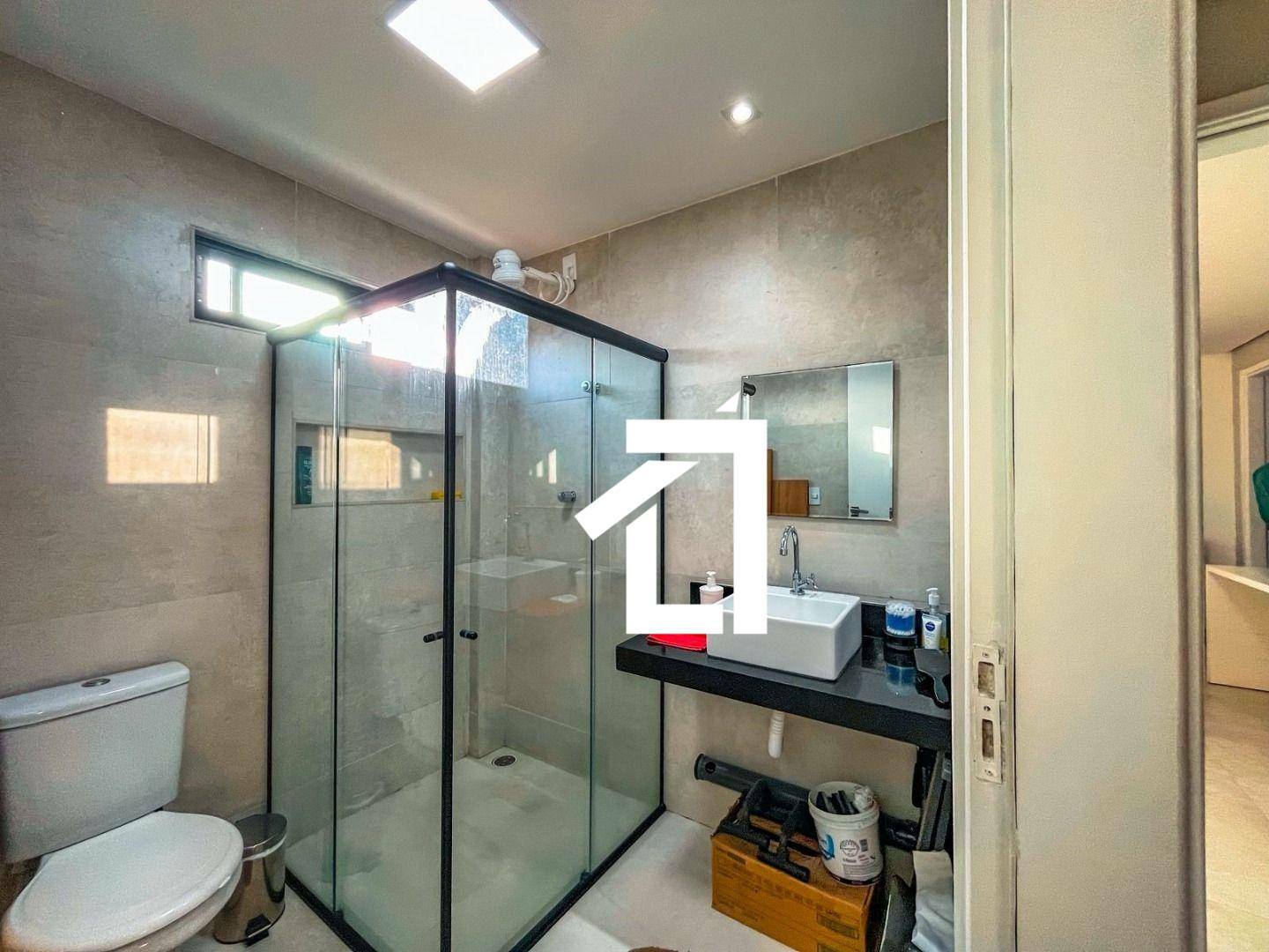 Casa de Condomínio, 4 quartos - Foto 1