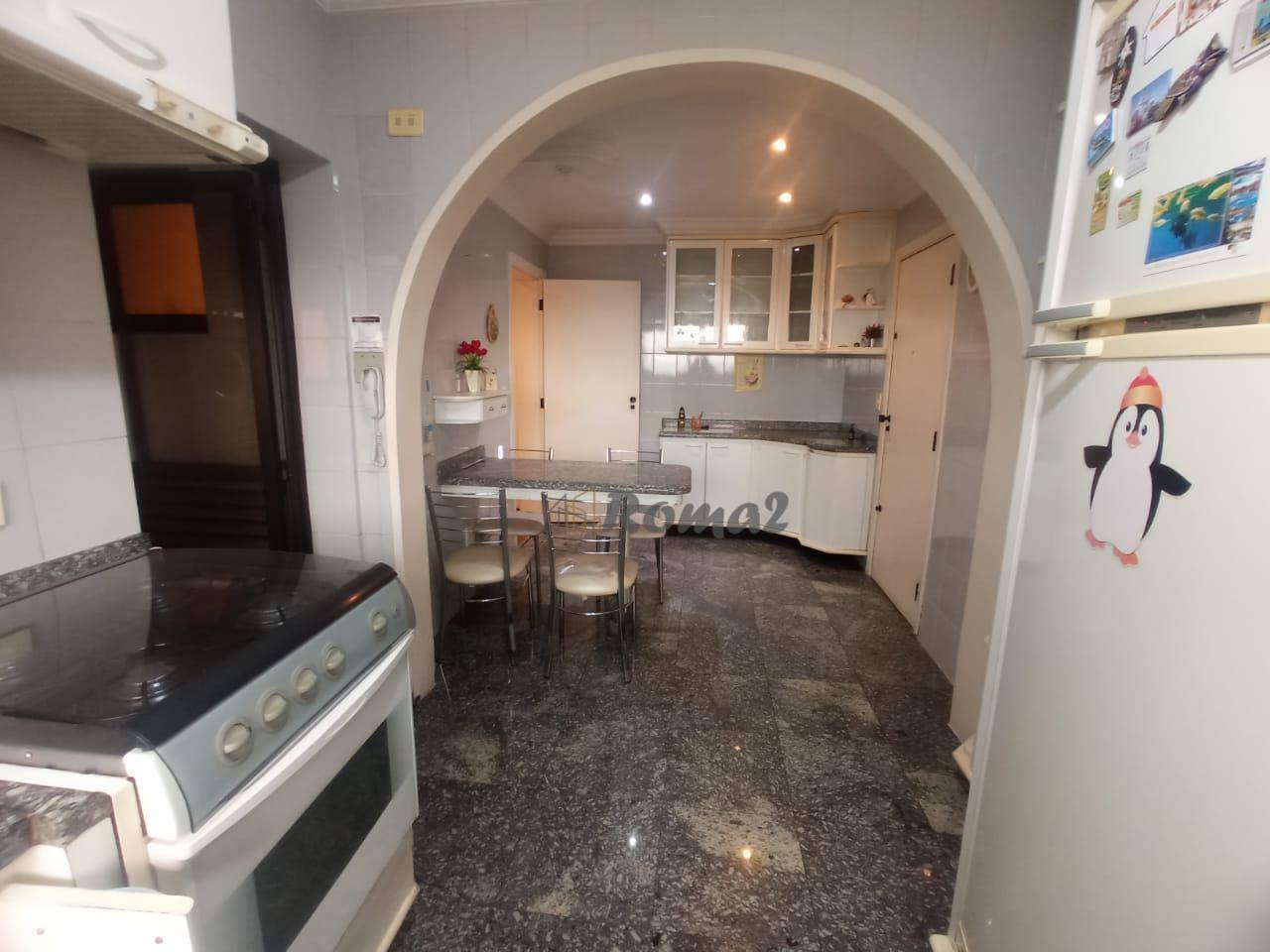 Apartamento à venda e aluguel com 3 quartos, 142m² - Foto 13
