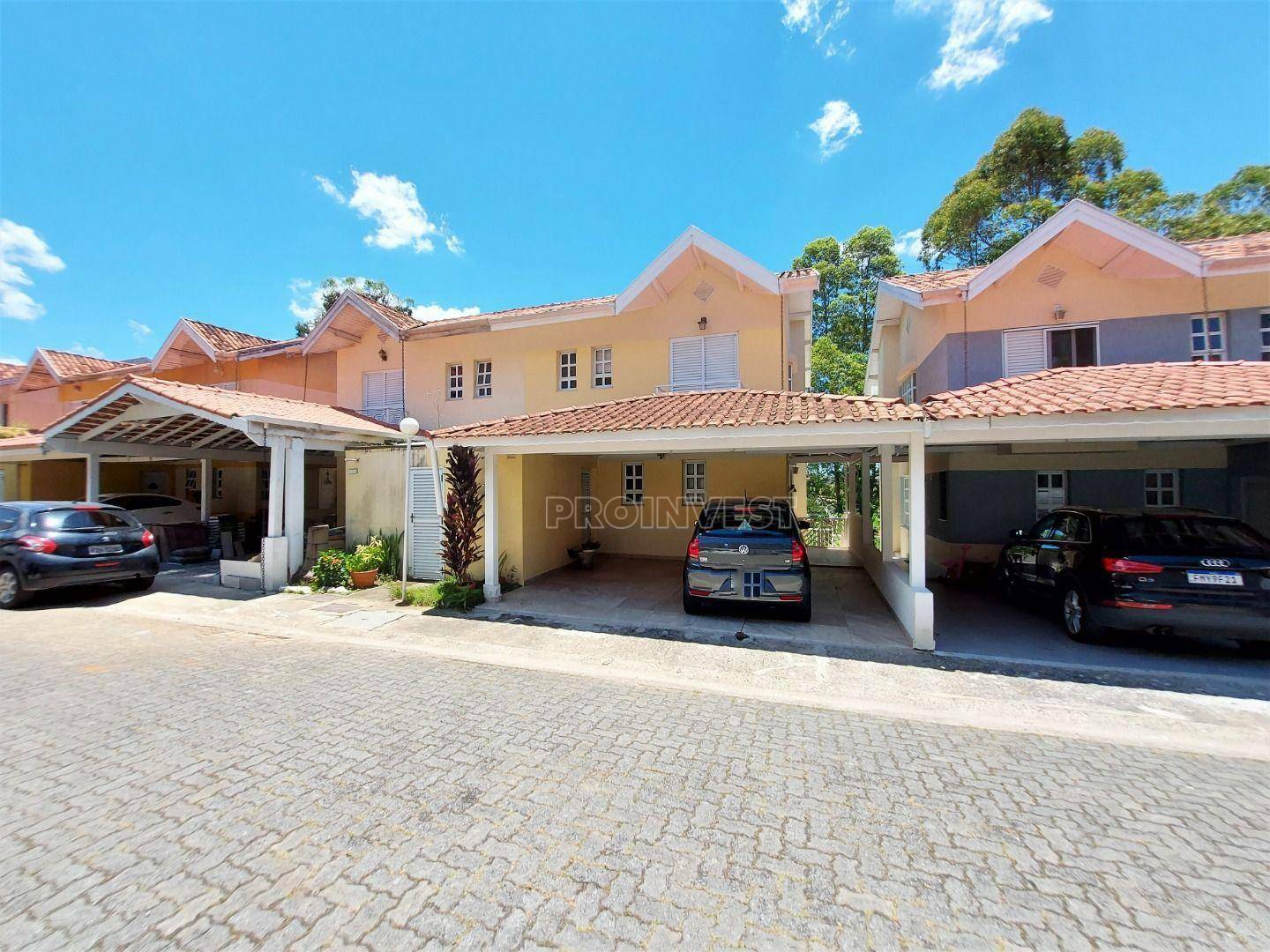 Casa de Condomínio à venda com 3 quartos, 244m² - Foto 1