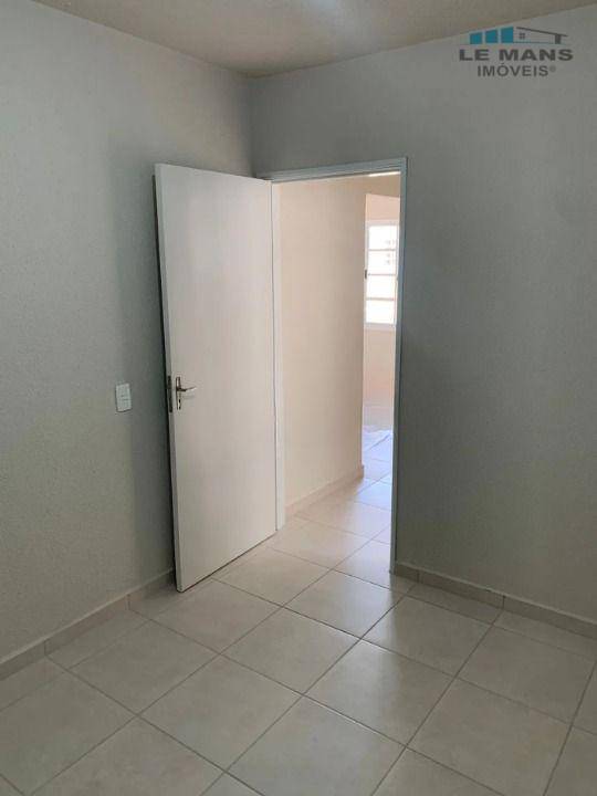 Casa para alugar com 2 quartos, 45m² - Foto 17