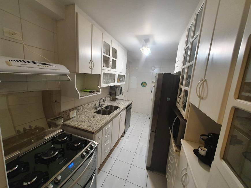 Apartamento à venda com 3 quartos, 117m² - Foto 8