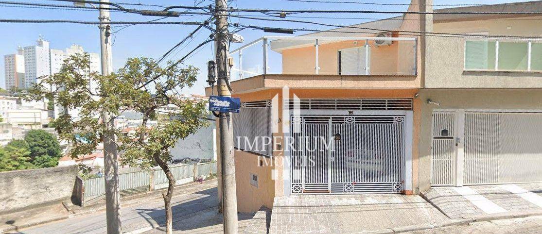 Sobrado à venda com 2 quartos, 180m² - Foto 1