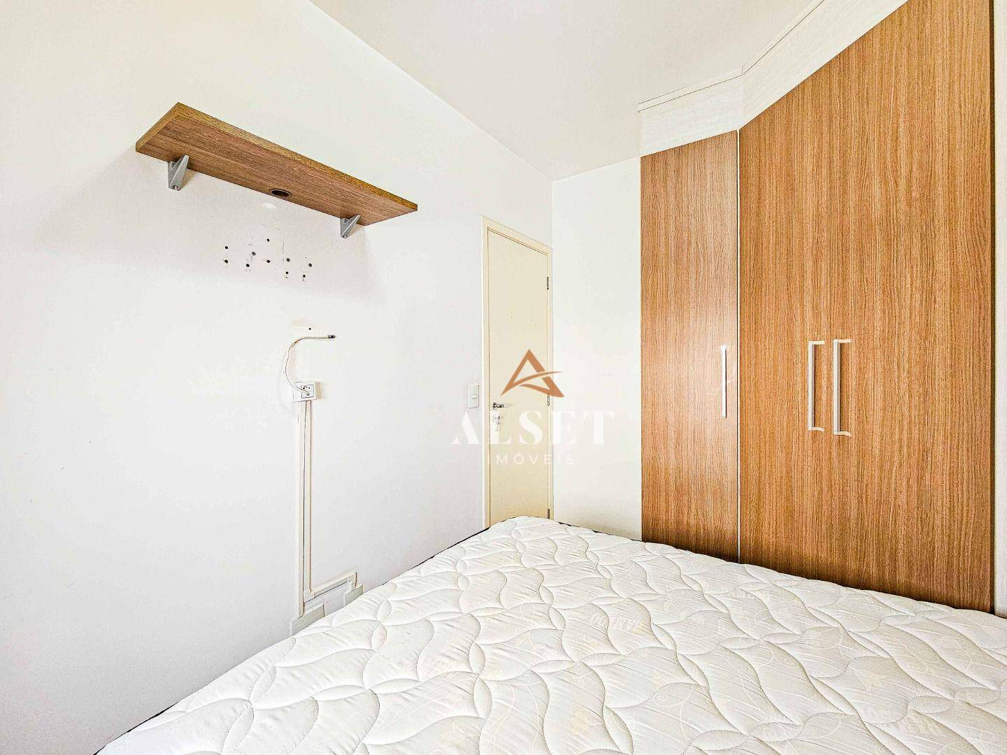 Apartamento à venda com 2 quartos, 66m² - Foto 27