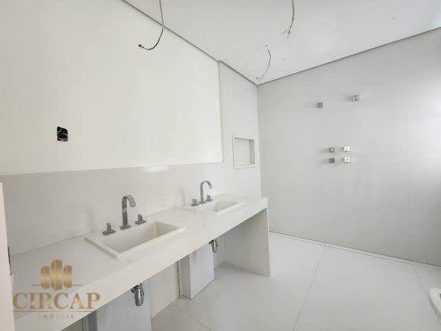 Apartamento à venda com 3 quartos, 260m² - Foto 17