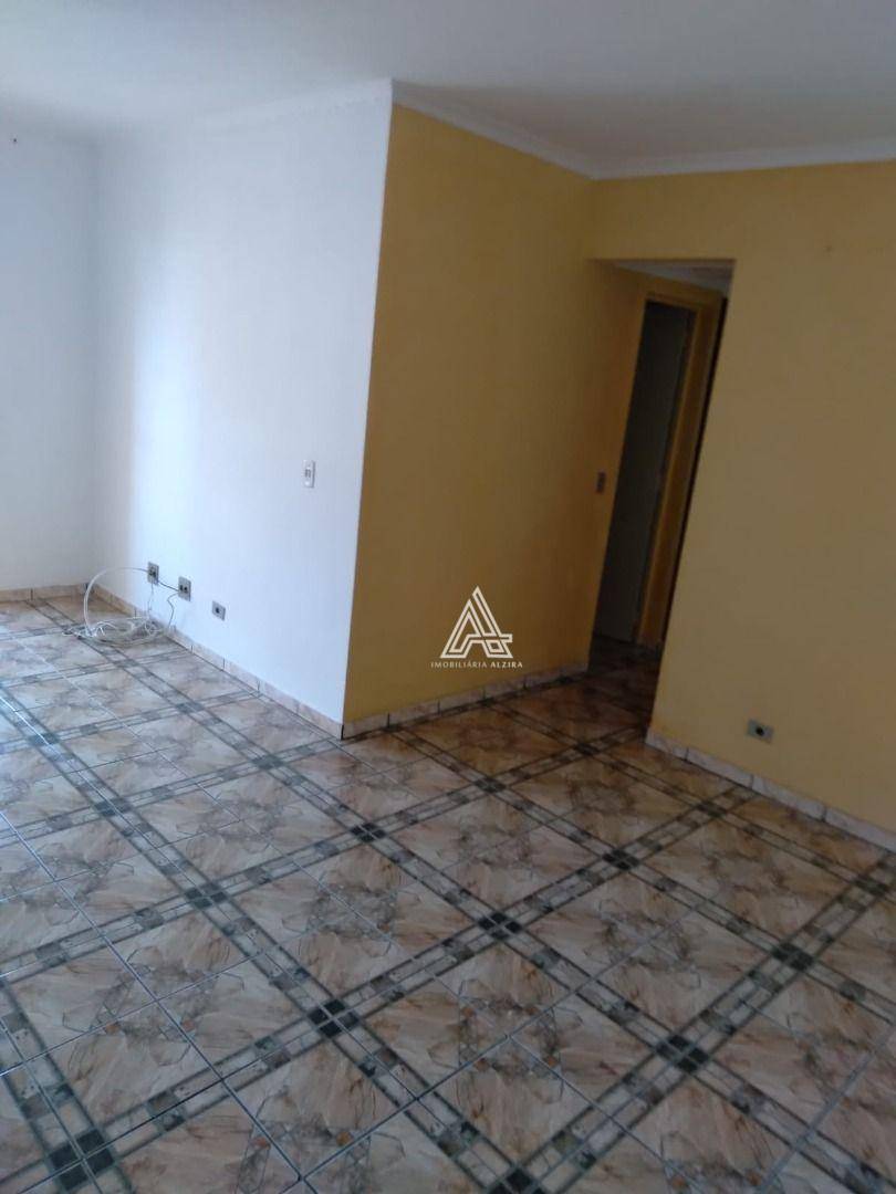 Apartamento à venda com 3 quartos, 72m² - Foto 1