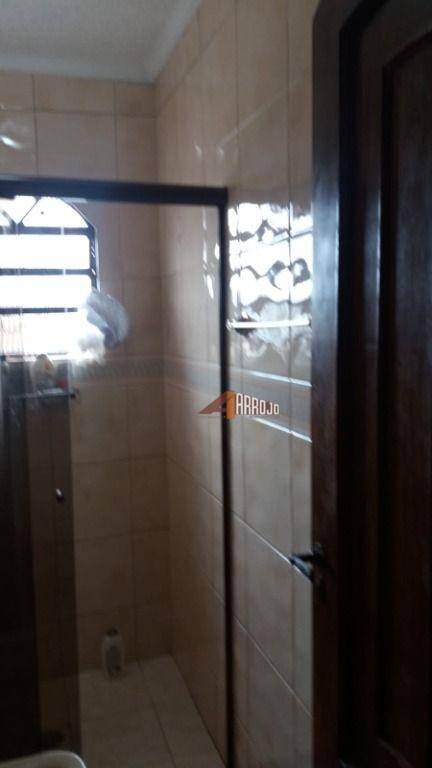 Sobrado à venda com 3 quartos, 211m² - Foto 28