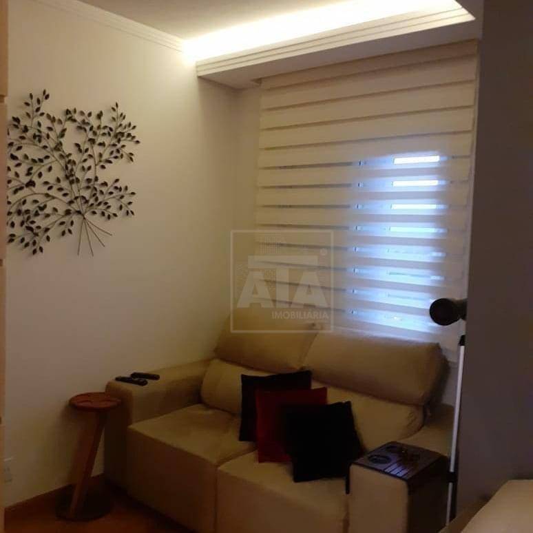 Apartamento à venda com 3 quartos, 37m² - Foto 1