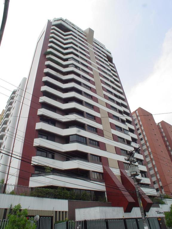 Apartamento à venda com 3 quartos, 158m² - Foto 1