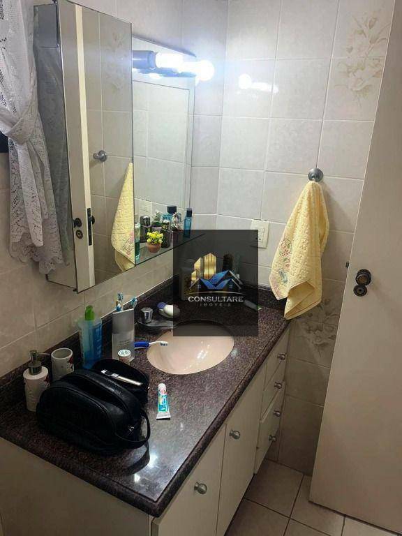 Apartamento à venda com 3 quartos, 135m² - Foto 19