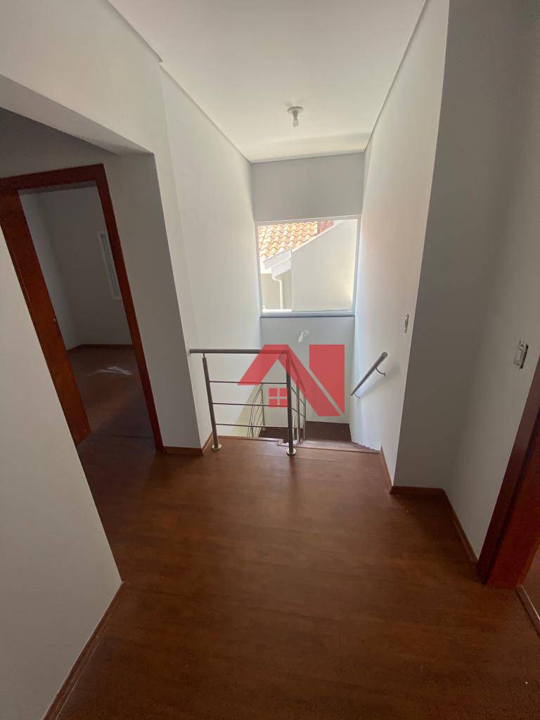 Sobrado à venda e aluguel com 3 quartos, 200m² - Foto 11
