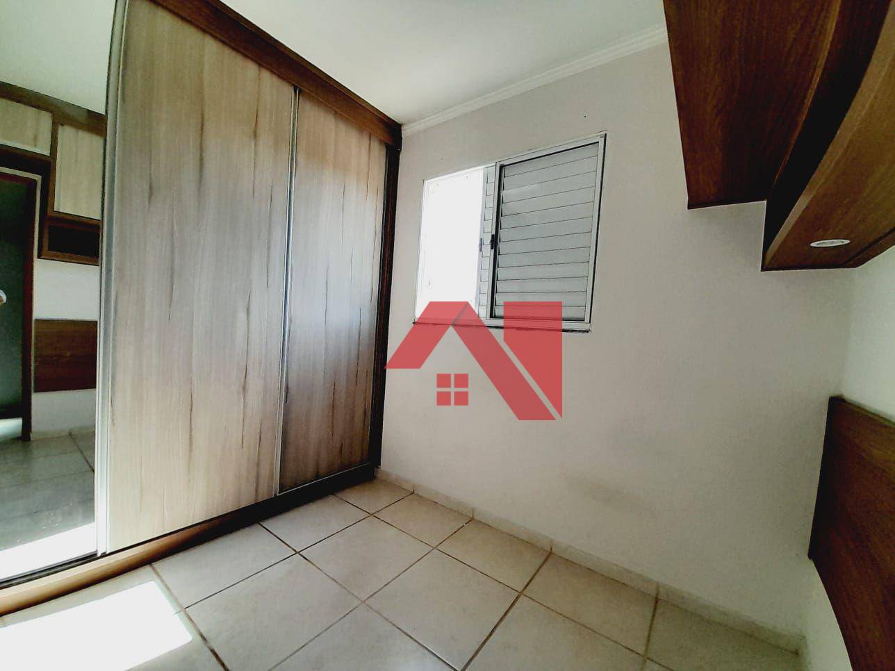 Apartamento à venda com 2 quartos, 42m² - Foto 11