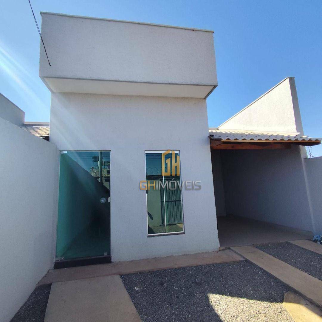 Casa à venda com 2 quartos, 100m² - Foto 2