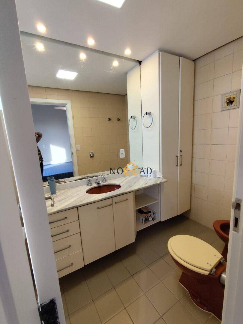 Apartamento para alugar com 4 quartos, 195m² - Foto 30