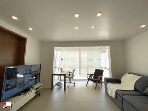 Apartamento à venda com 3 quartos, 100m² - Foto 1