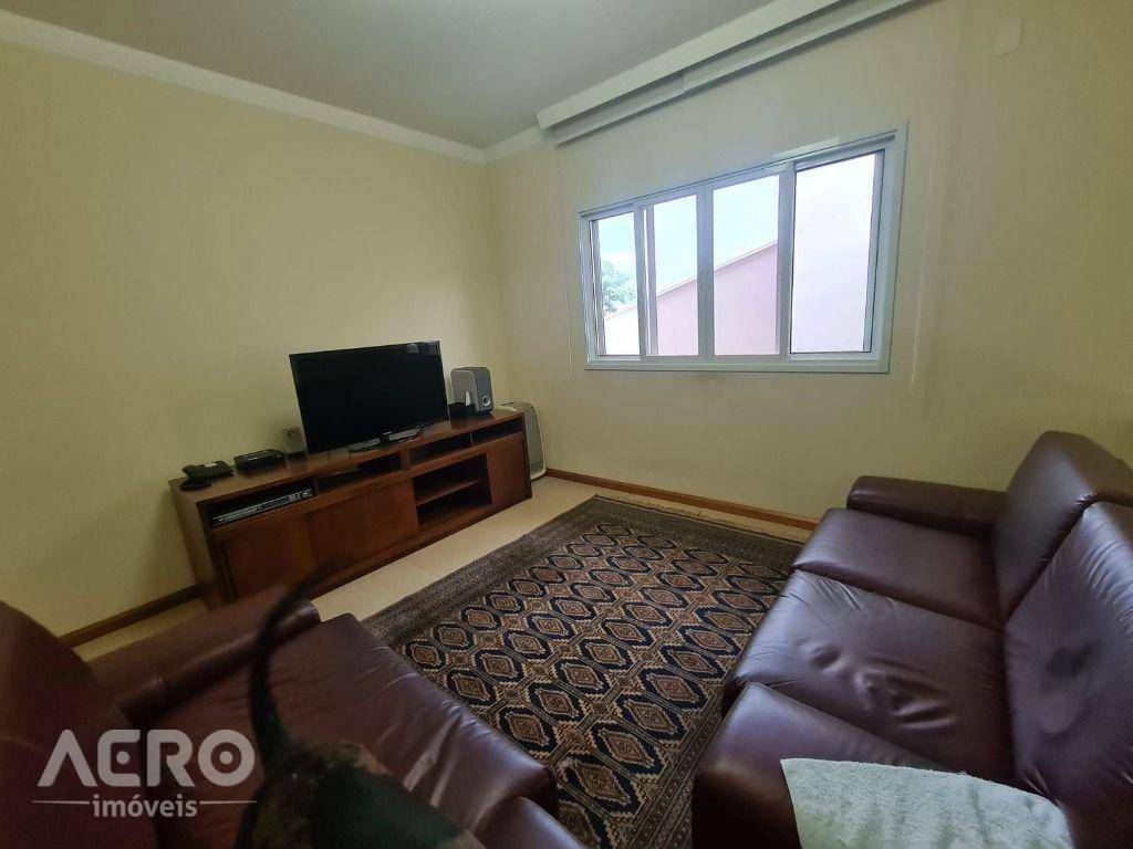 Casa de Condomínio à venda com 3 quartos, 300m² - Foto 22