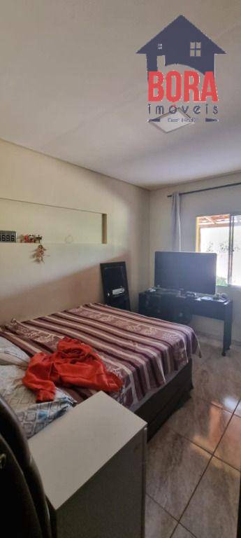 Chácara à venda com 4 quartos, 300m² - Foto 32