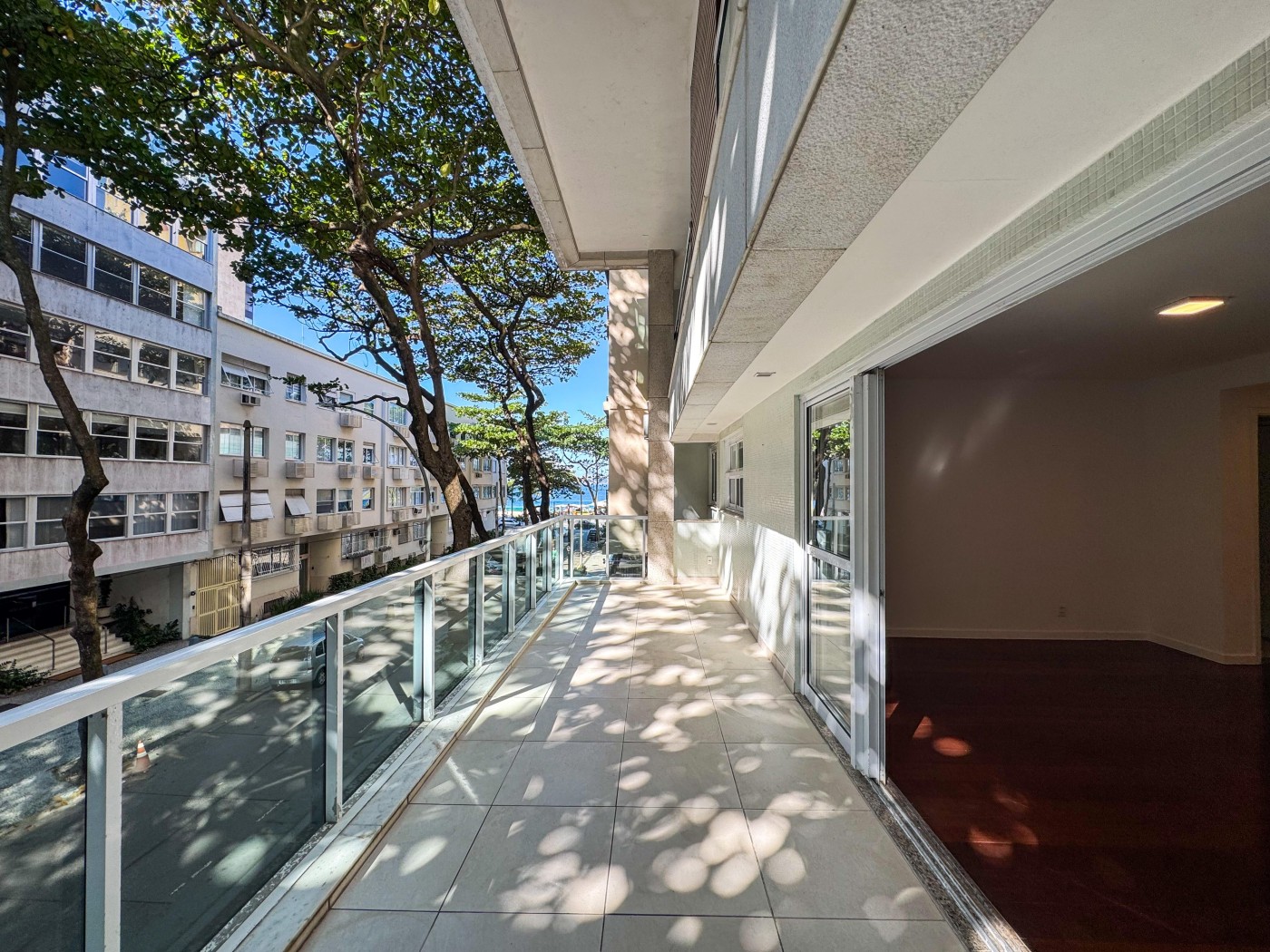 Apartamento à venda com 3 quartos, 199m² - Foto 6