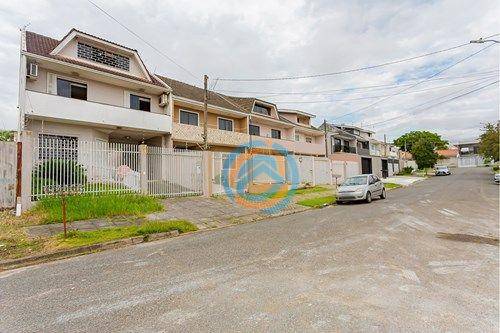 Sobrado, 3 quartos, 221 m² - Foto 1