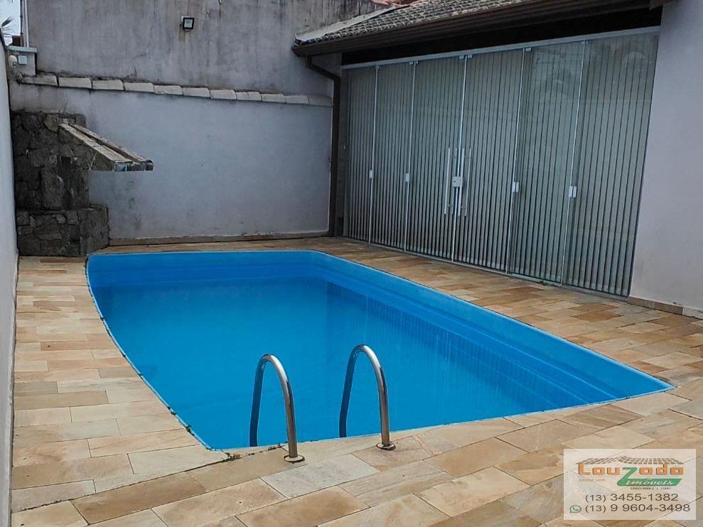 Casa para alugar com 3 quartos, 290m² - Foto 1