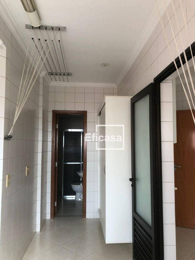 Apartamento à venda com 3 quartos, 165m² - Foto 6