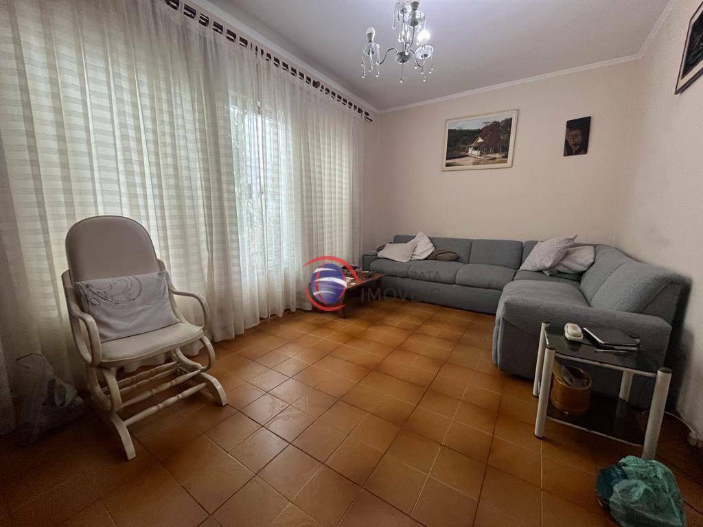 Sobrado à venda com 3 quartos, 187m² - Foto 1