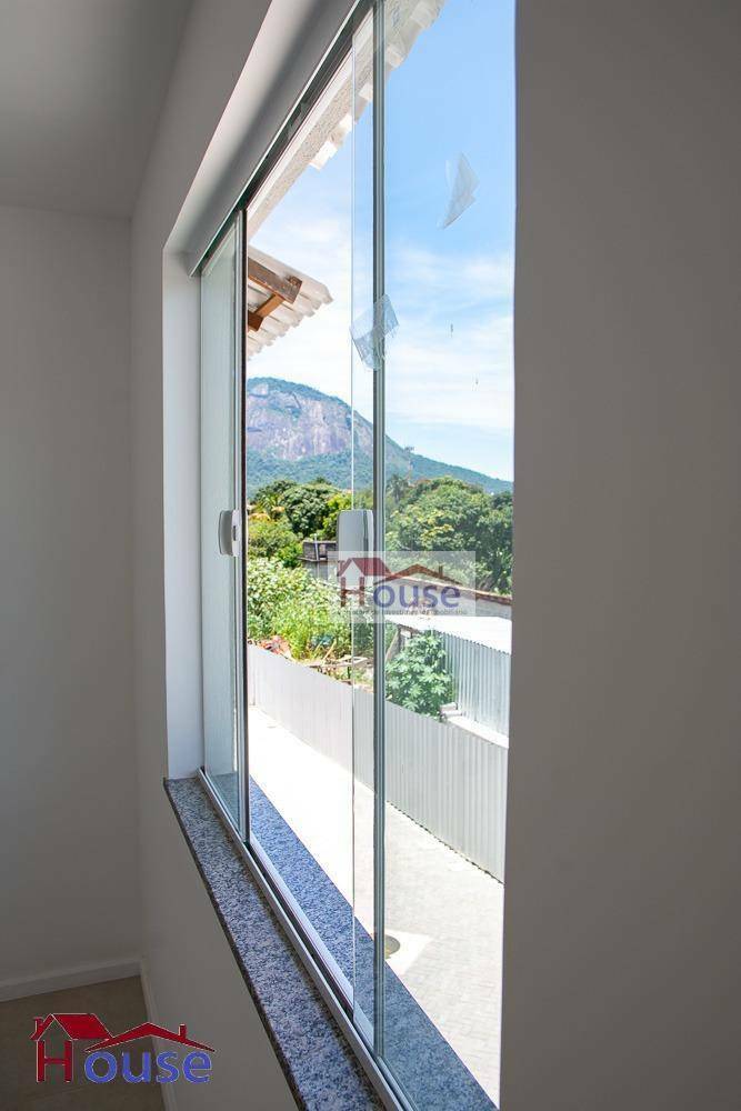 Casa à venda com 2 quartos, 58m² - Foto 18