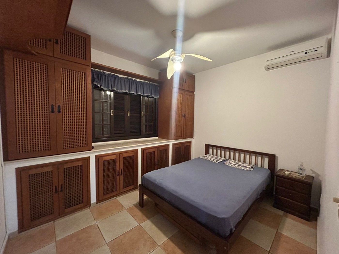 Casa à venda com 4 quartos, 240m² - Foto 52