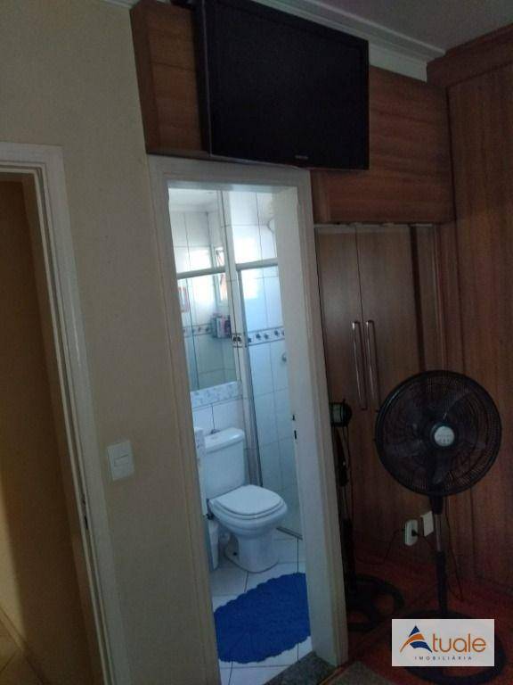 Apartamento à venda com 3 quartos, 81m² - Foto 11