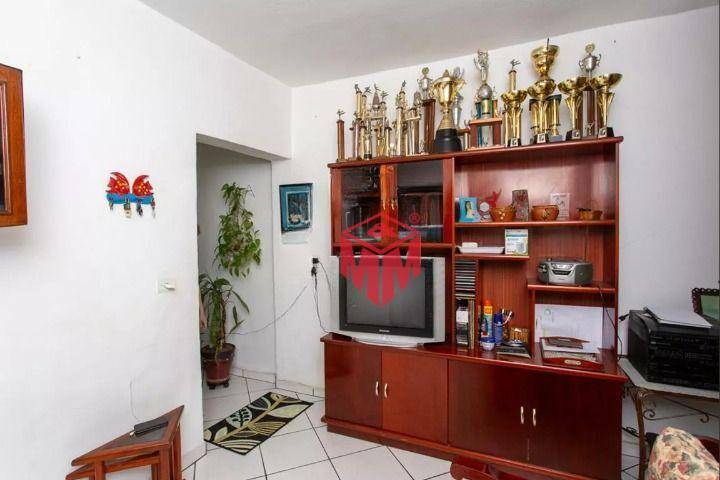 Casa à venda com 5 quartos, 250m² - Foto 8