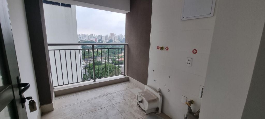 Apartamento à venda com 3 quartos, 157m² - Foto 3